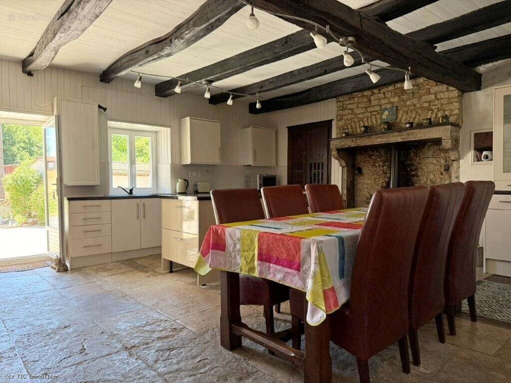 Maison à CIVRAY
