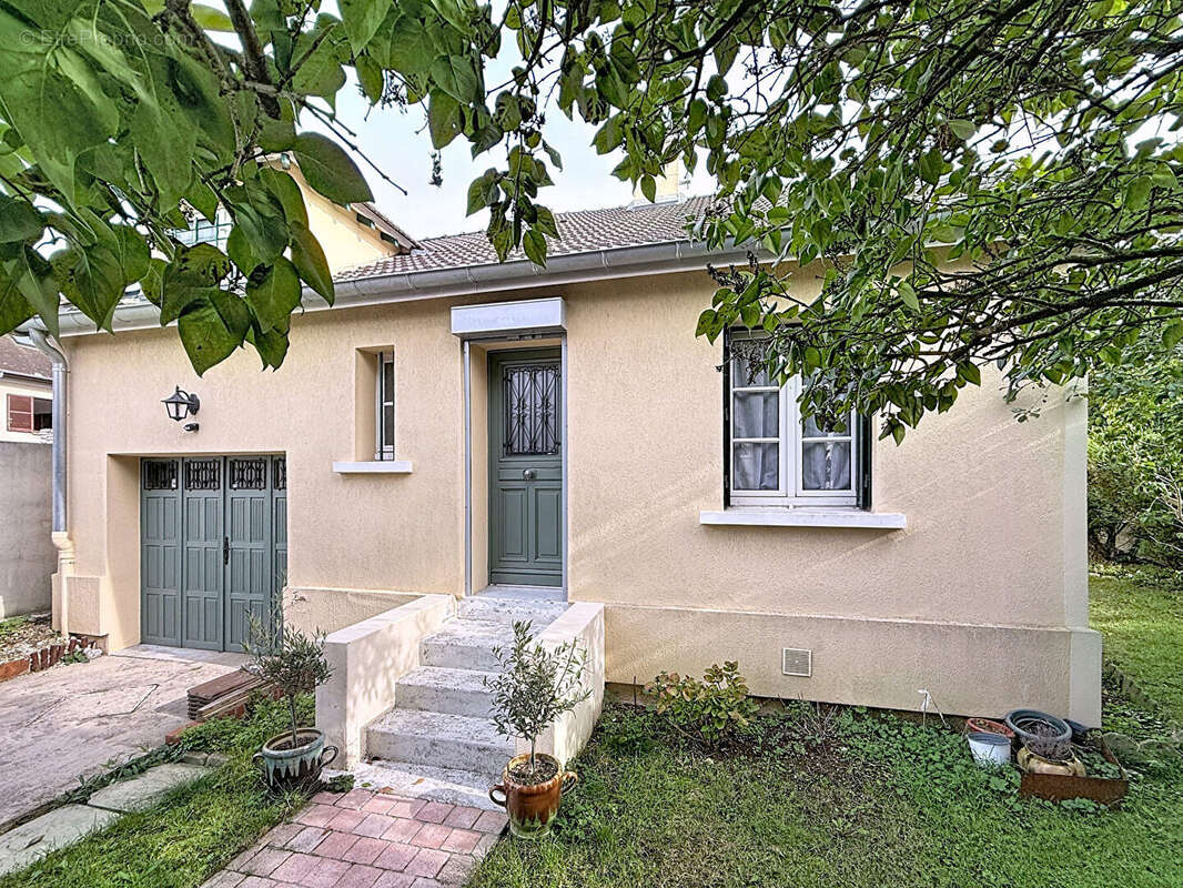 Maison à CHAMPIGNY-SUR-MARNE