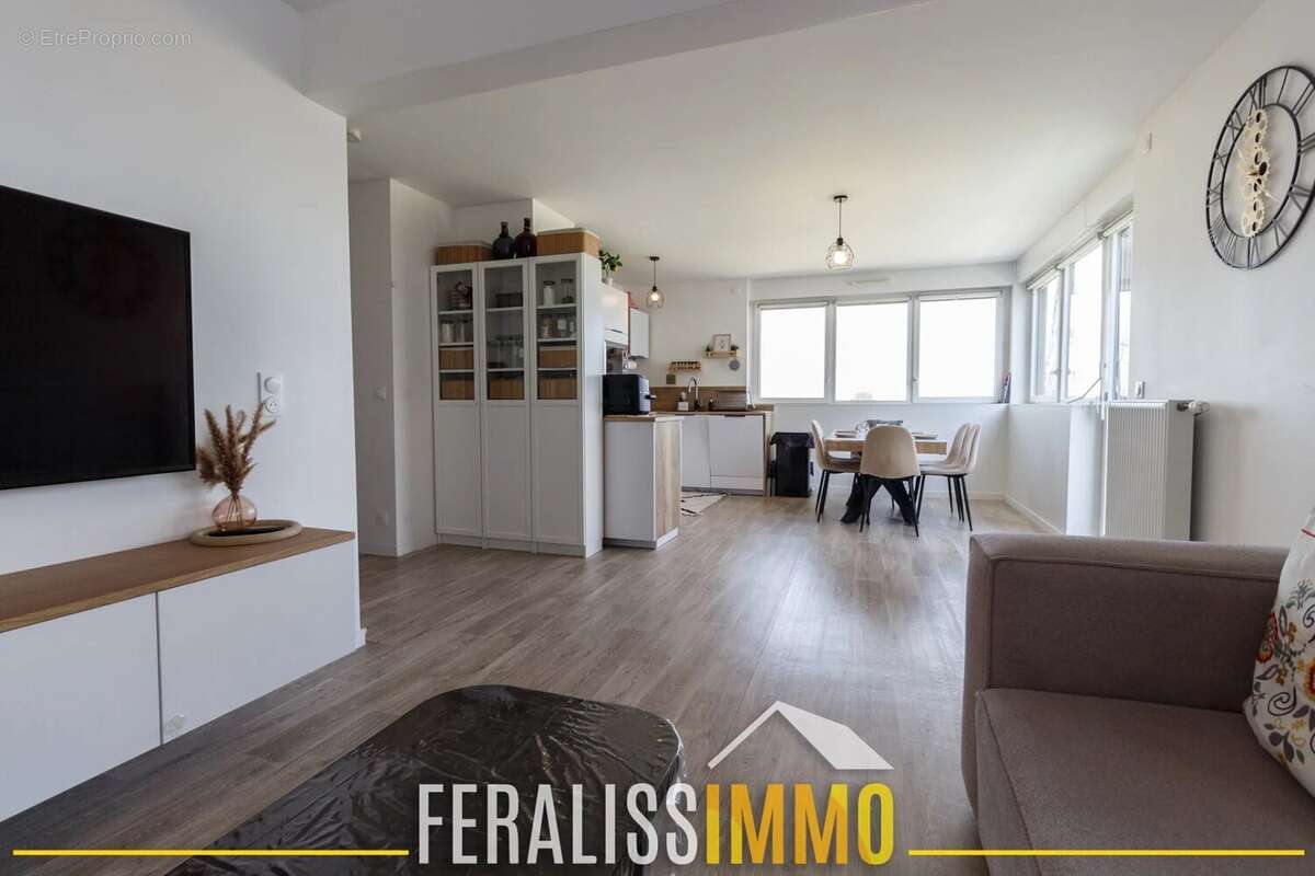 Superbe appartement récent de 76,56 m2 avec balcon et double - photo 9