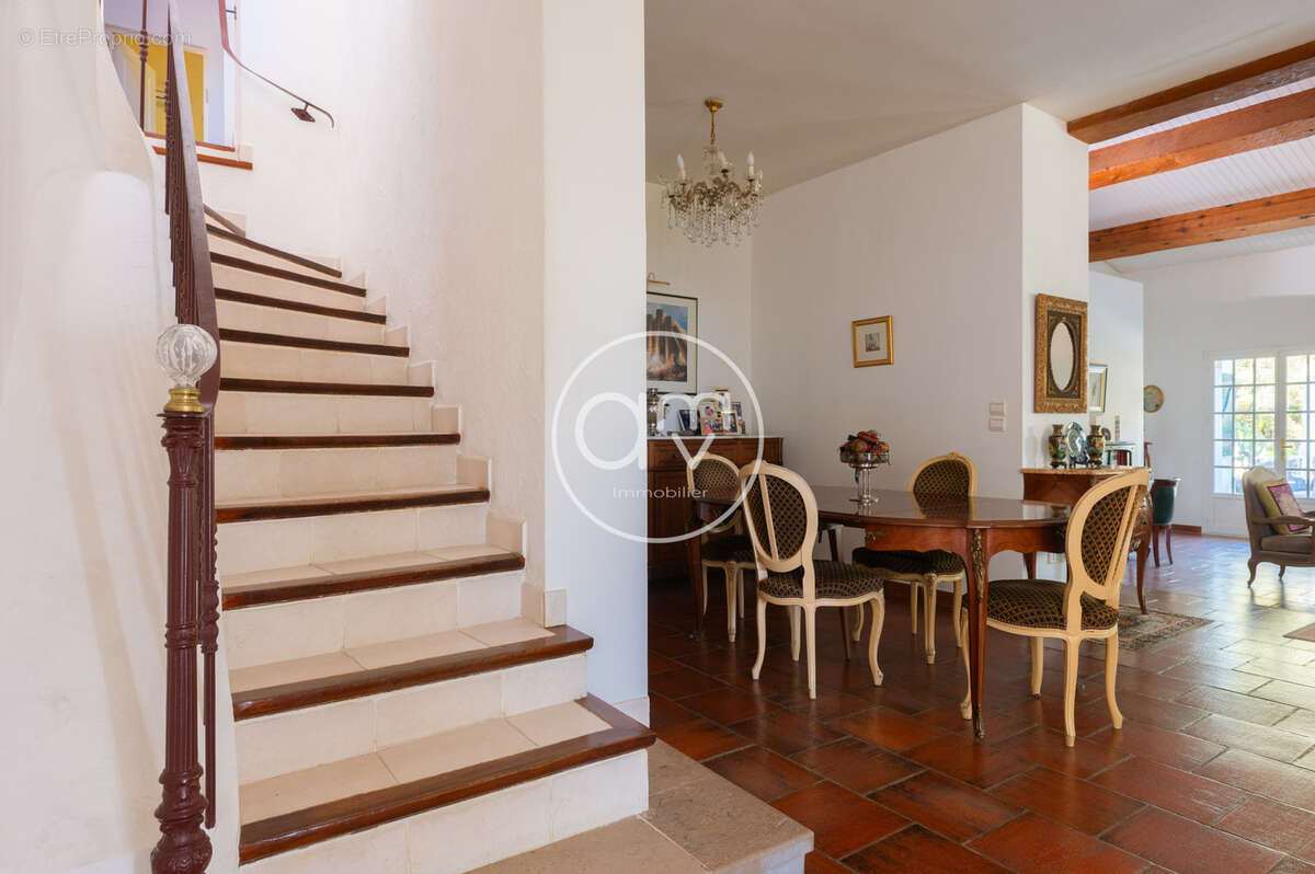 Maison à LA VALETTE-DU-VAR