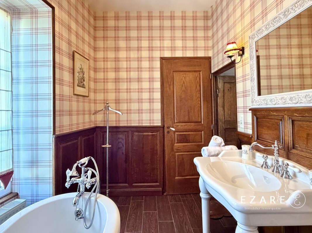 Maison 515 m² à Beaune  - photo 9