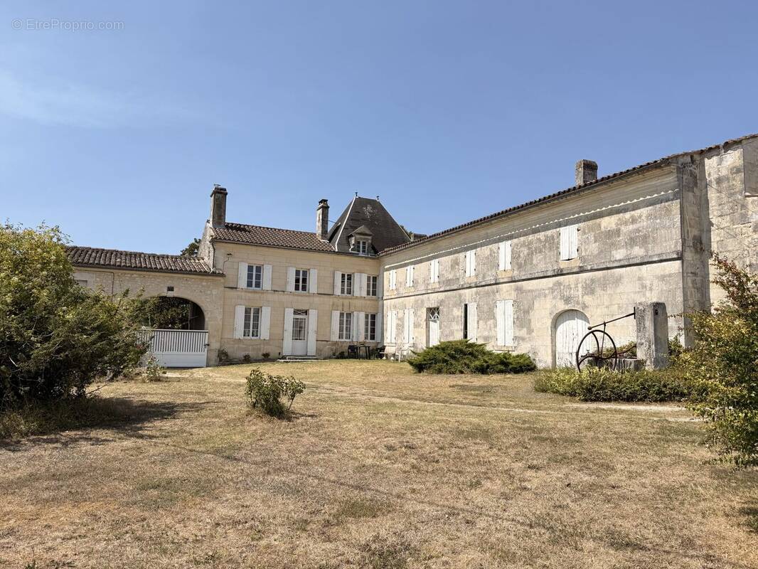Maison à PONS