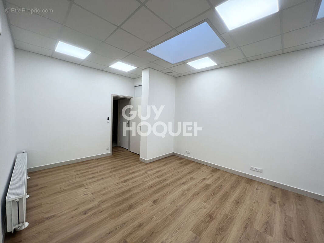 Commerce à PARIS-15E