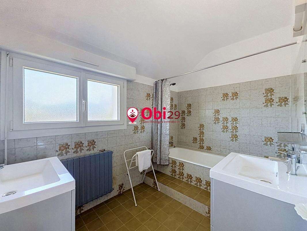 Grande maison avec Piscine, Sauna, Jacuzzi et Tennis - photo 15