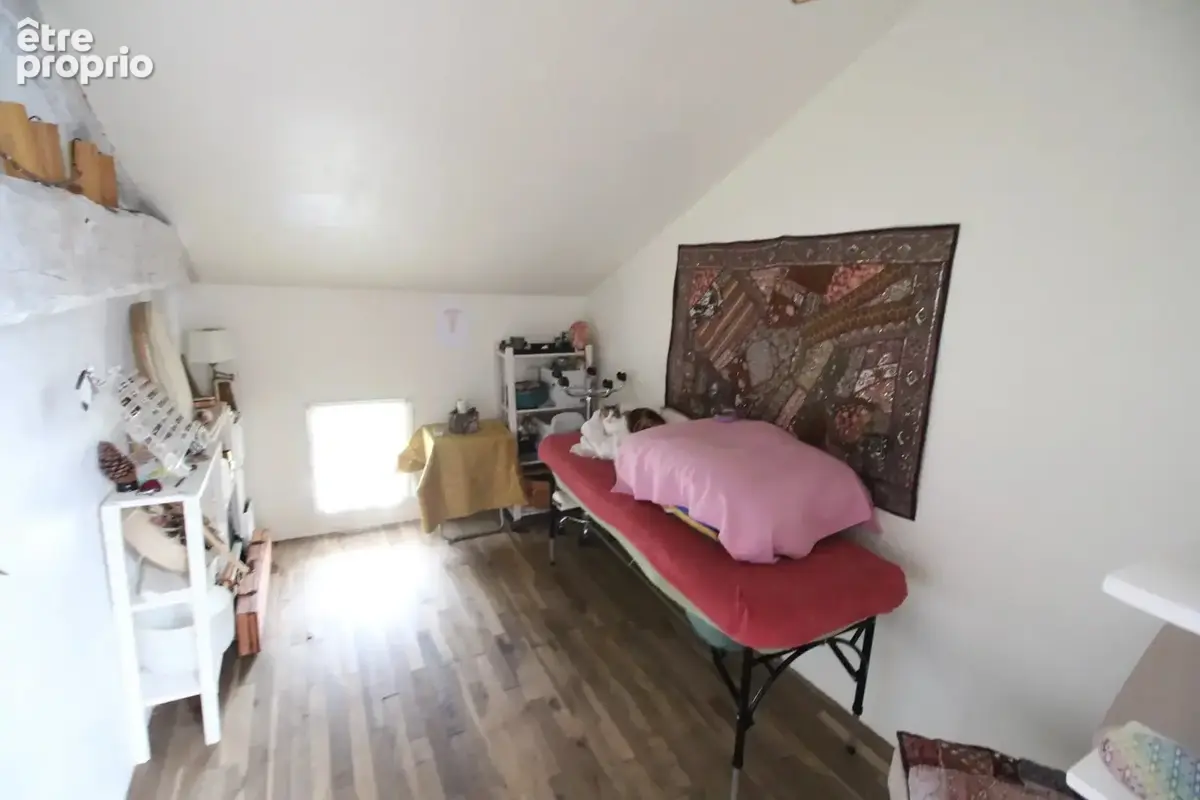 Maison de caractère avec 2 chambres au calme - photo 5