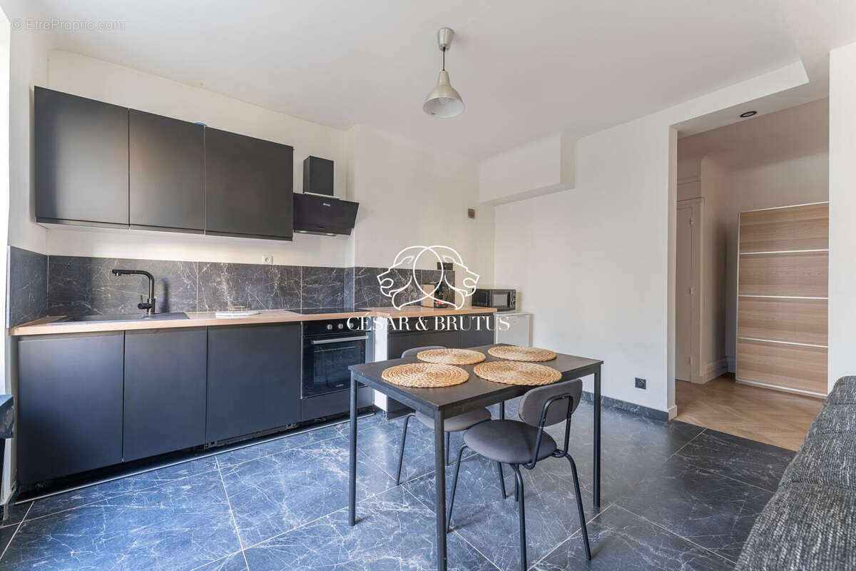 Appartement à LYON-6E