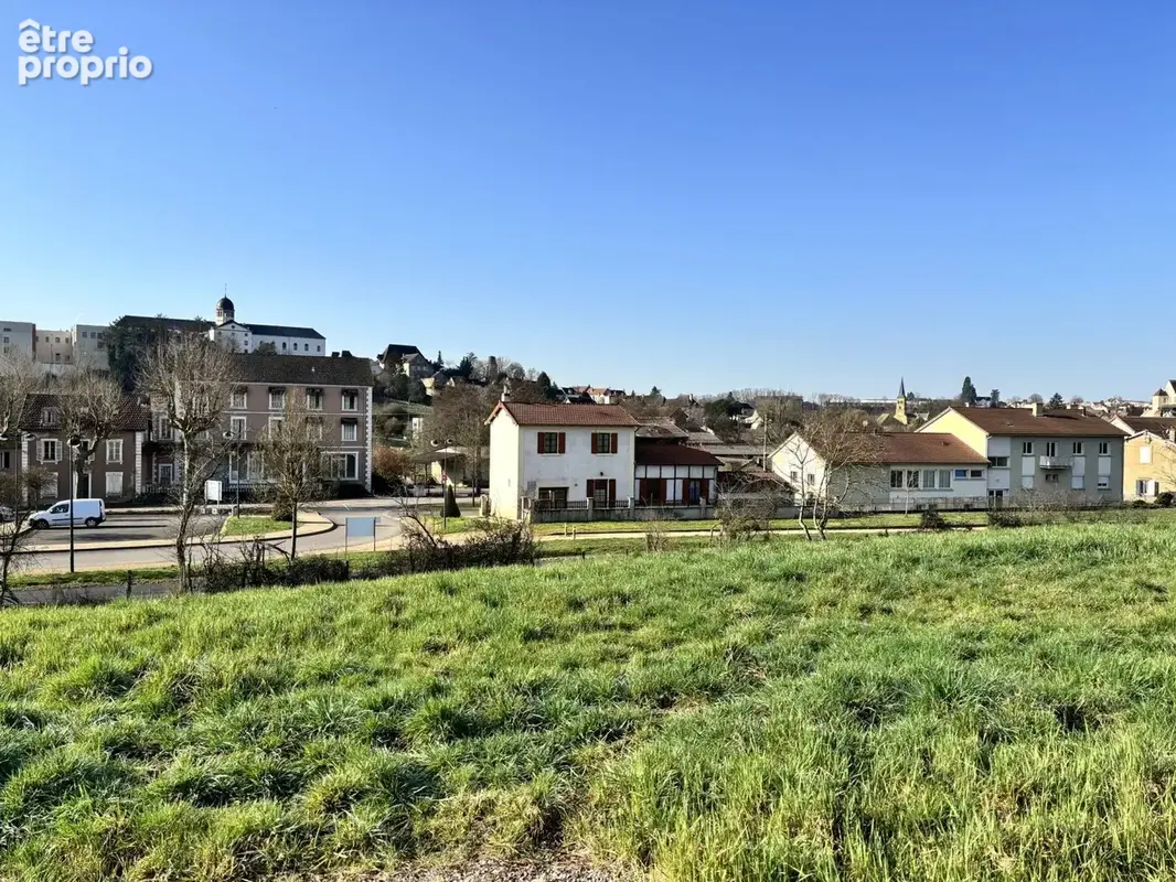 Terrain à bâtir de 835 m² à CHAROLLES (71) - photo 4