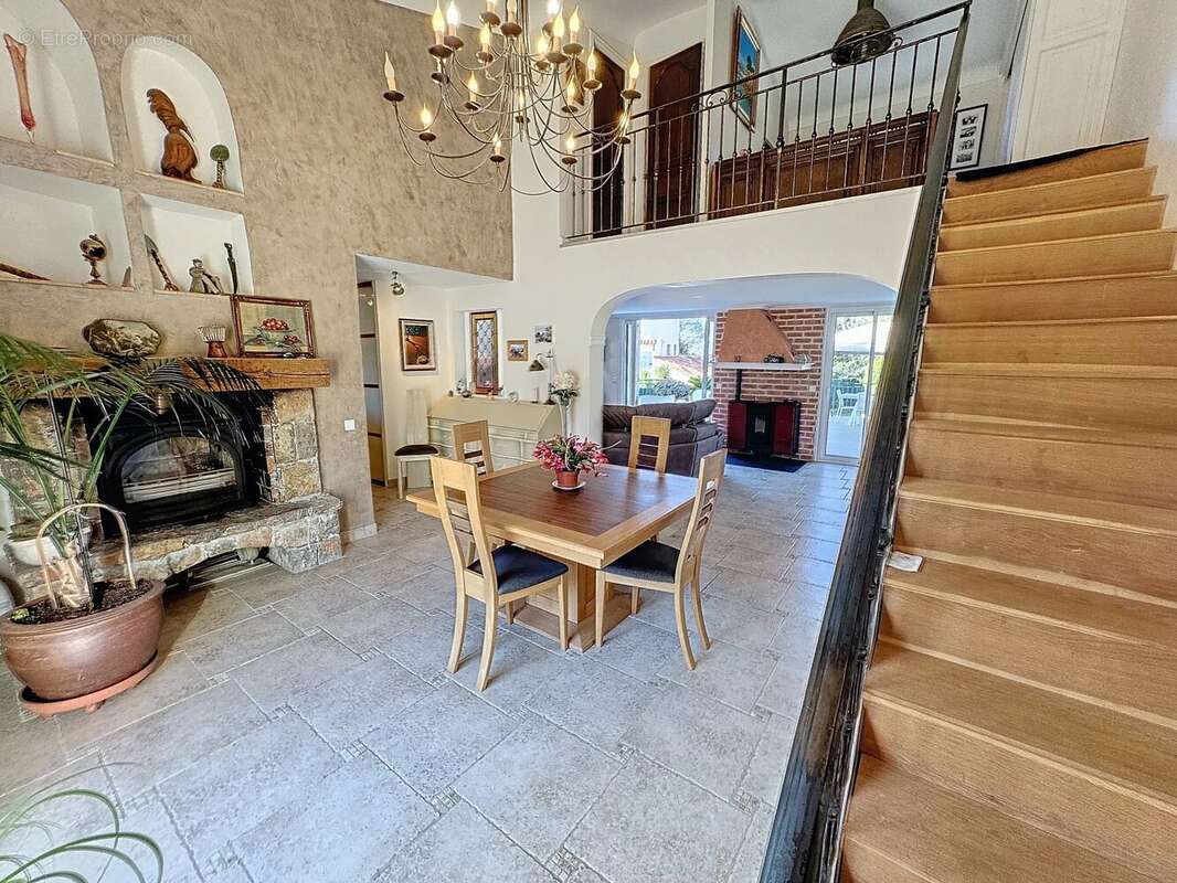 Maison à PEYMEINADE