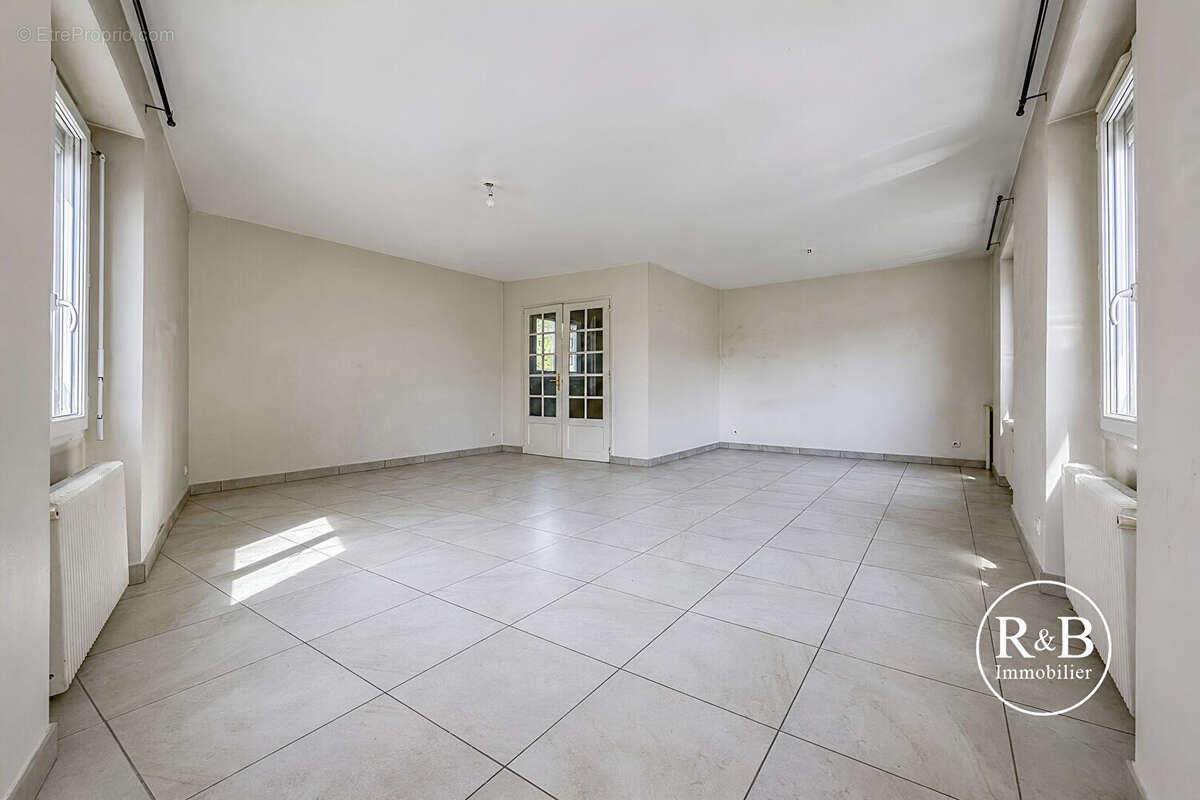 Maison Plaisir 5 pièces 125 m2 - photo 2
