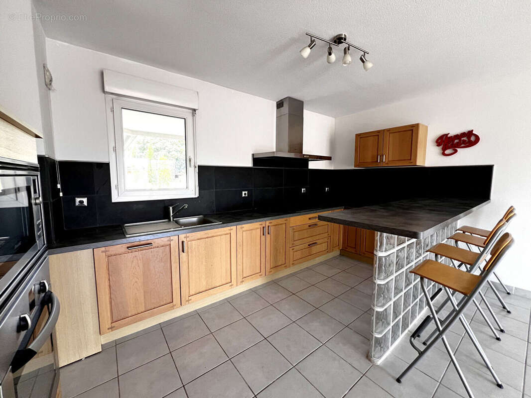 Appartement à SALON-DE-PROVENCE