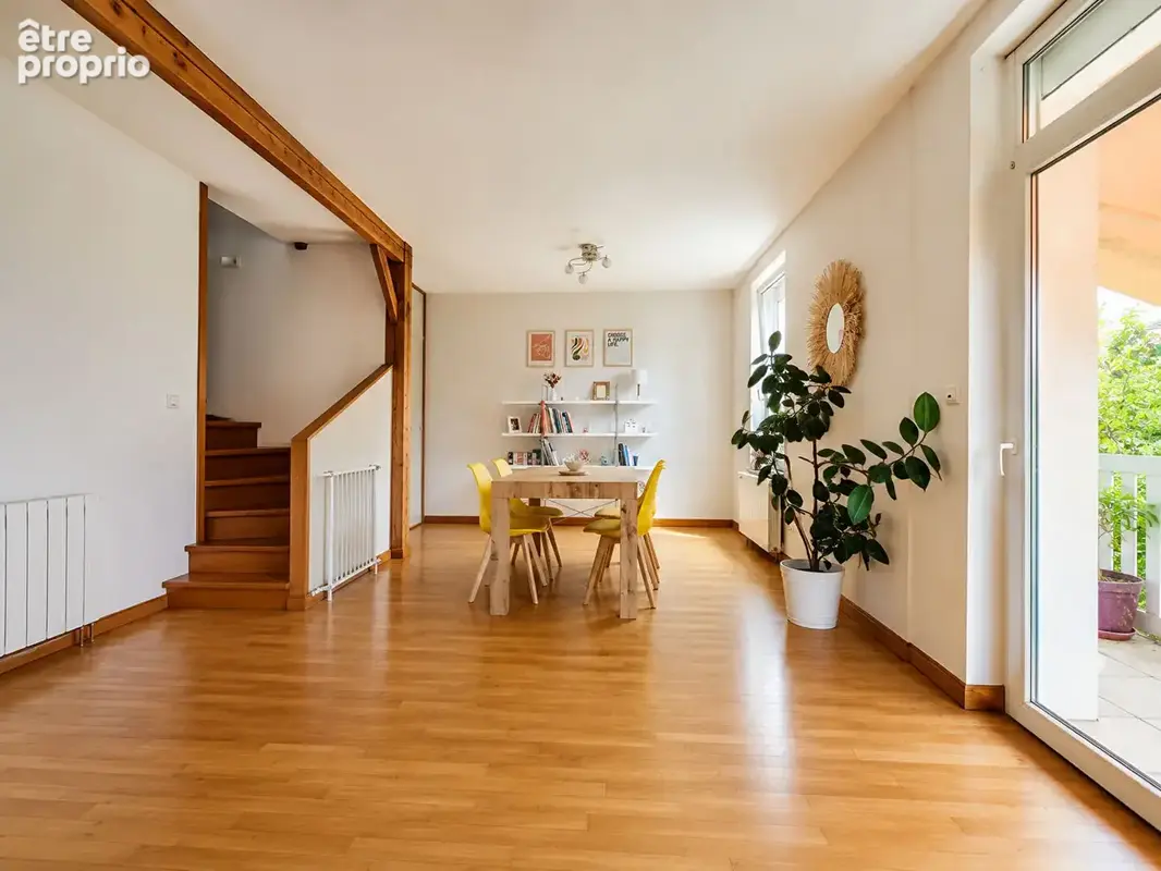 Les Martres-de-Veyre ? Maison 210 m² avec piscine et grandes dépendances - photo 5