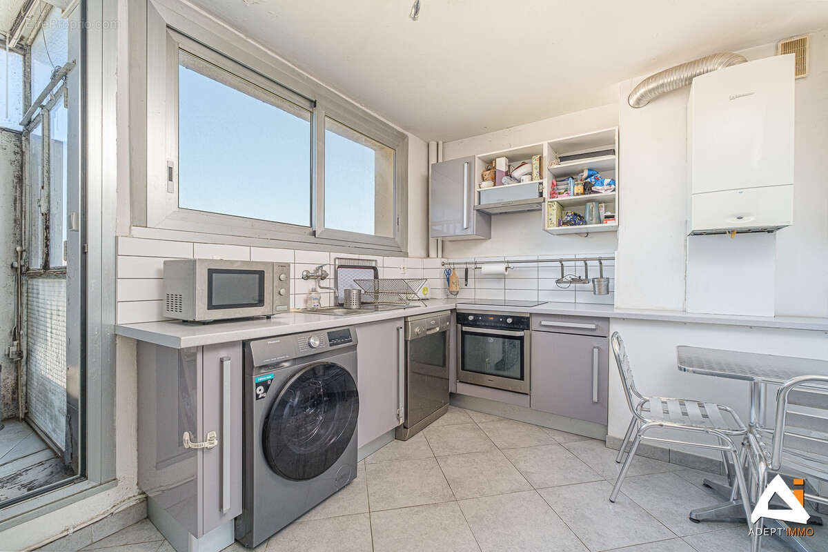 Appartement à MARSEILLE-8E