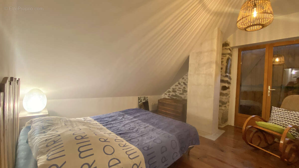 Maison à LUZ-SAINT-SAUVEUR