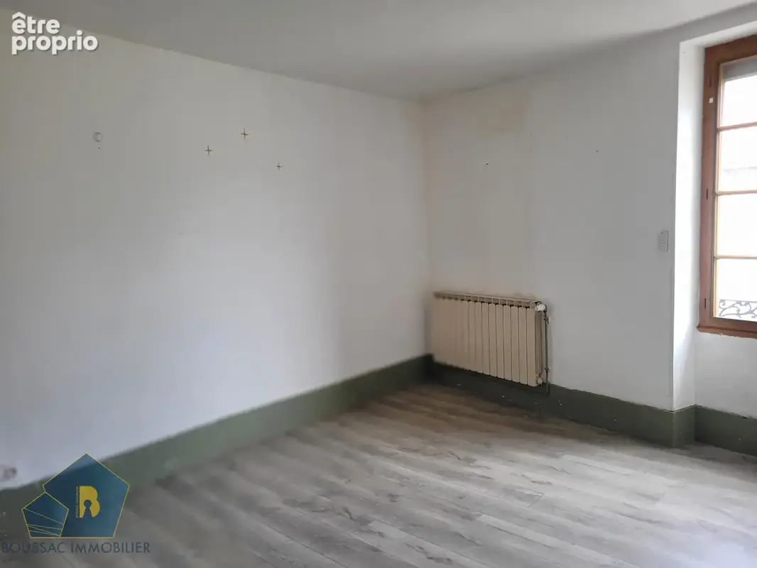 Immeuble de rapport   local commercial + appartement - photo 8