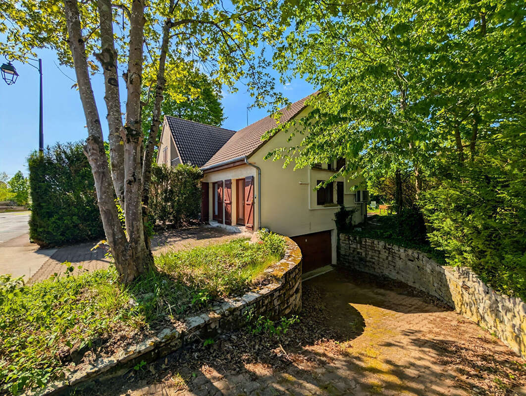 Maison à YERRES
