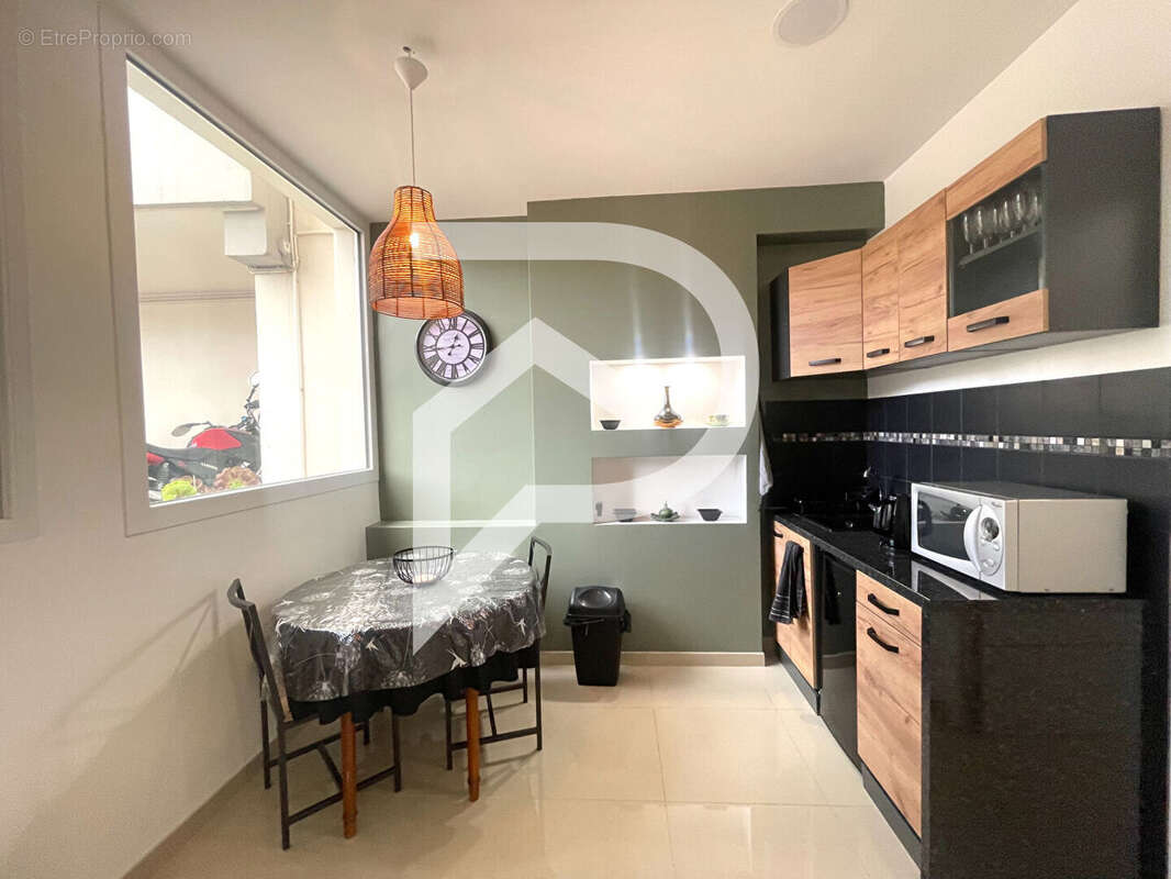 Commerce à LA SEYNE-SUR-MER