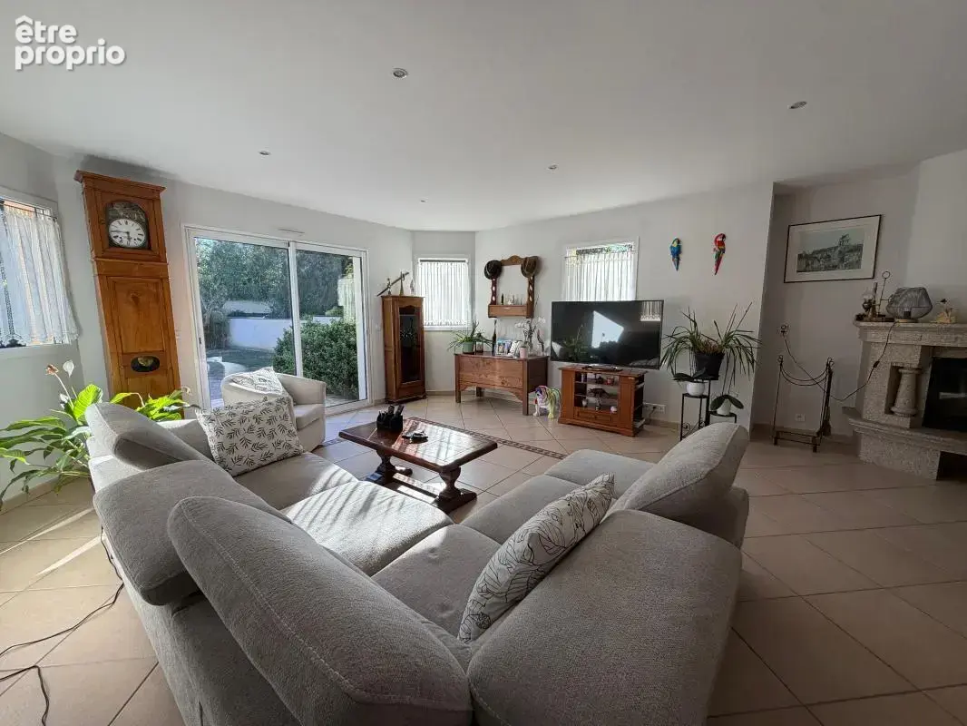 Auvers-sur-oise - exclusivité - maison 245m² sur terrain de 1623m² - 5 chambres - dépendance indépendante - photo 4