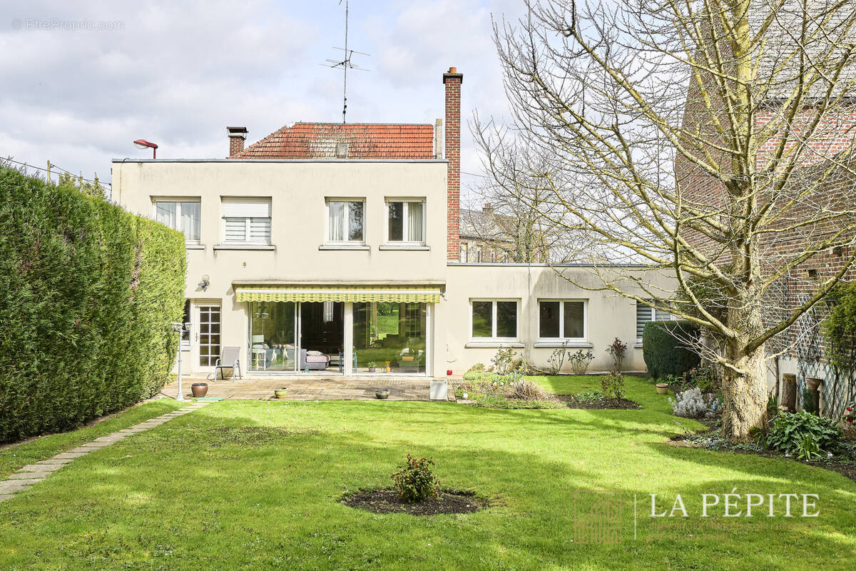 Maison à NEUVILLE-SAINT-REMY