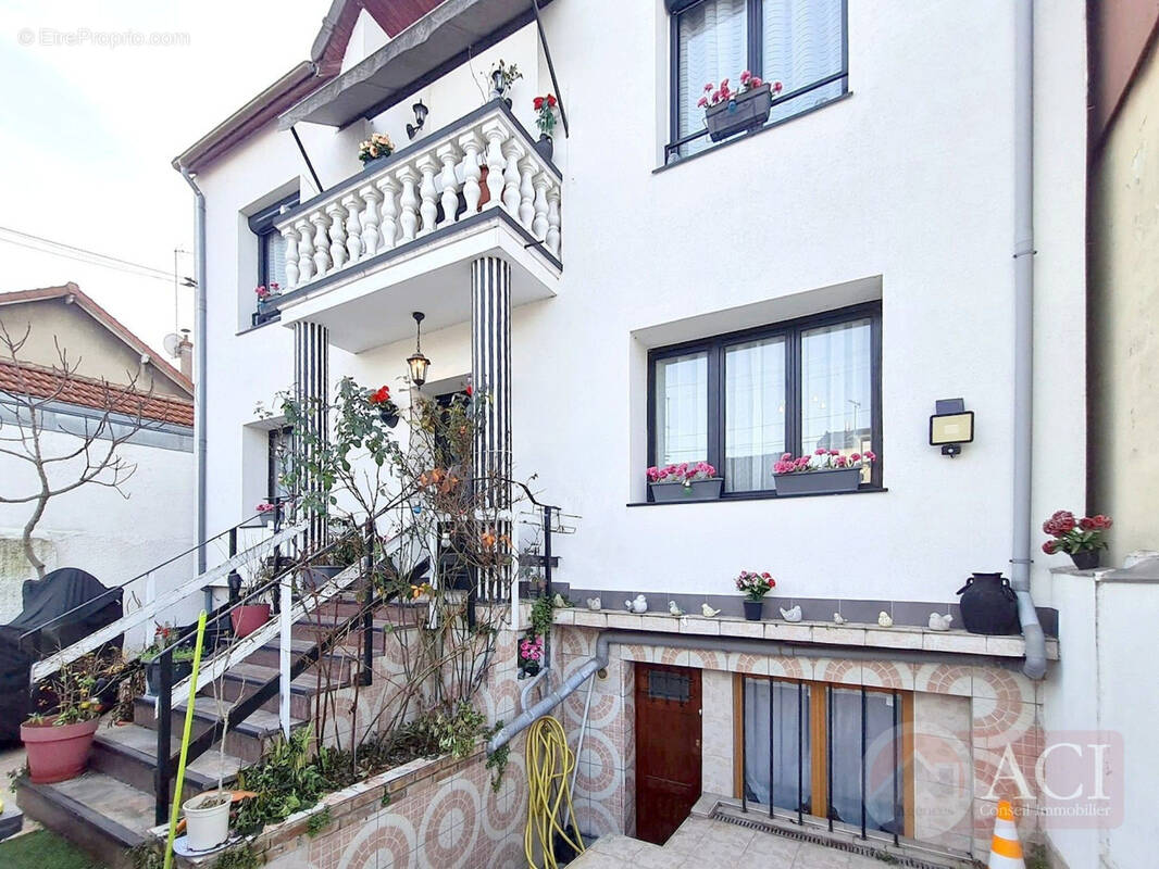 Maison à SAINT-DENIS