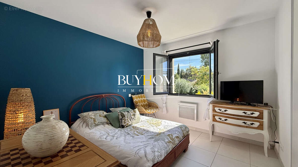 Maison à PERNES-LES-FONTAINES