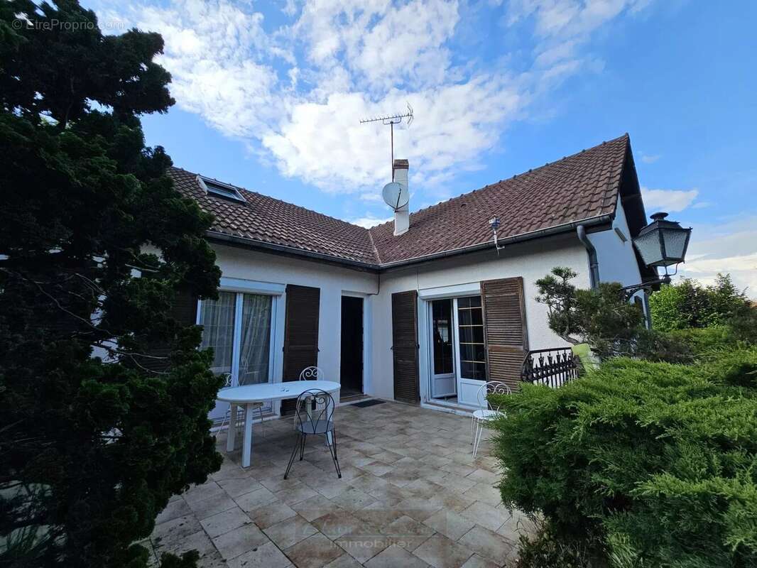 Maison à VILLEMANDEUR