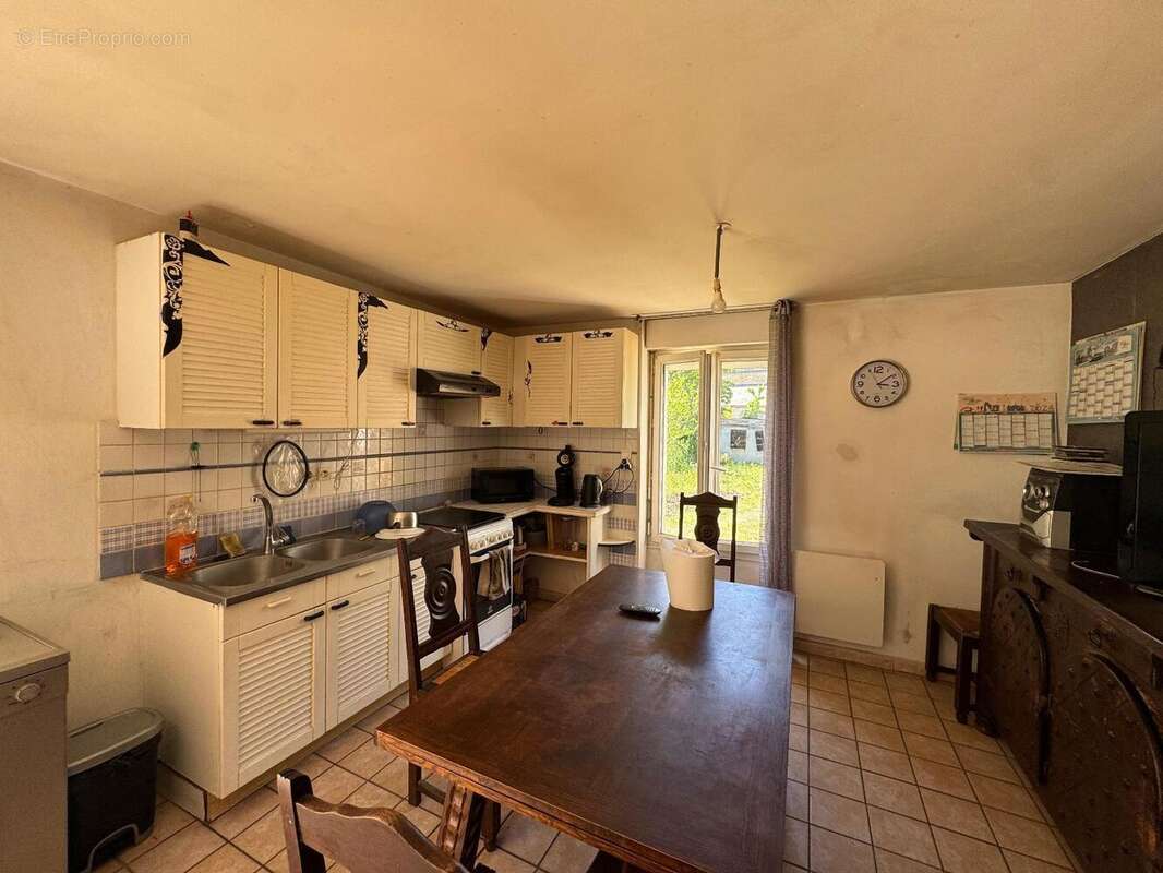   - Maison à THOUARS