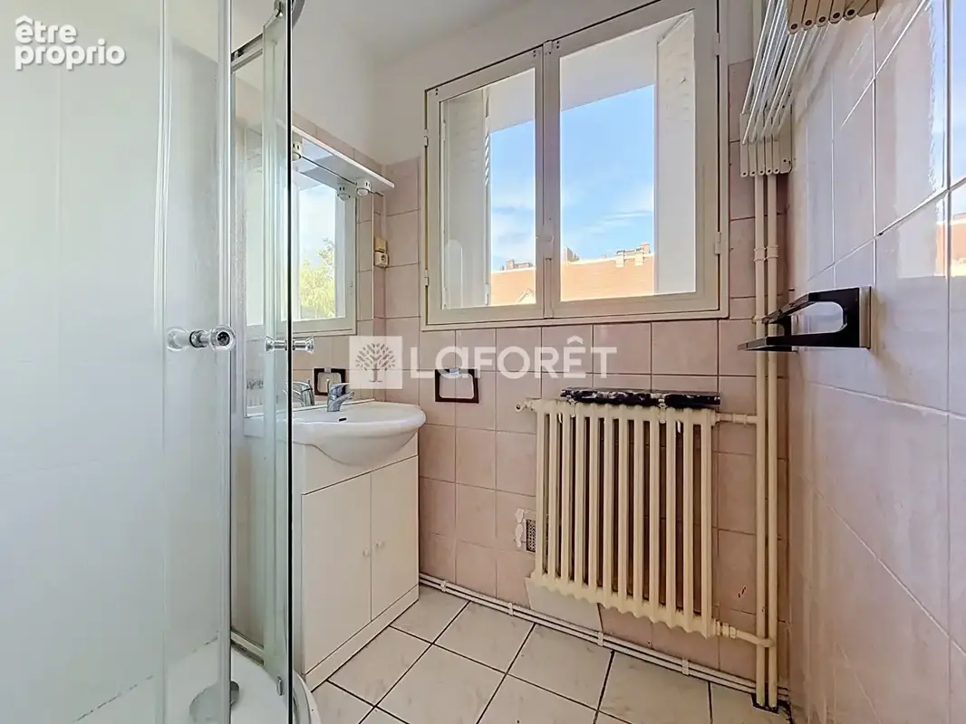 Appartement Rueil Malmaison 2 pièce(s) 42 m2 - photo 12