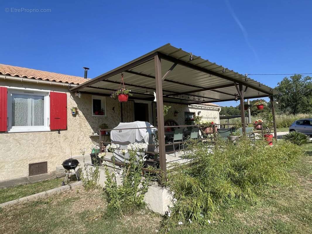 Maison à FIGANIERES