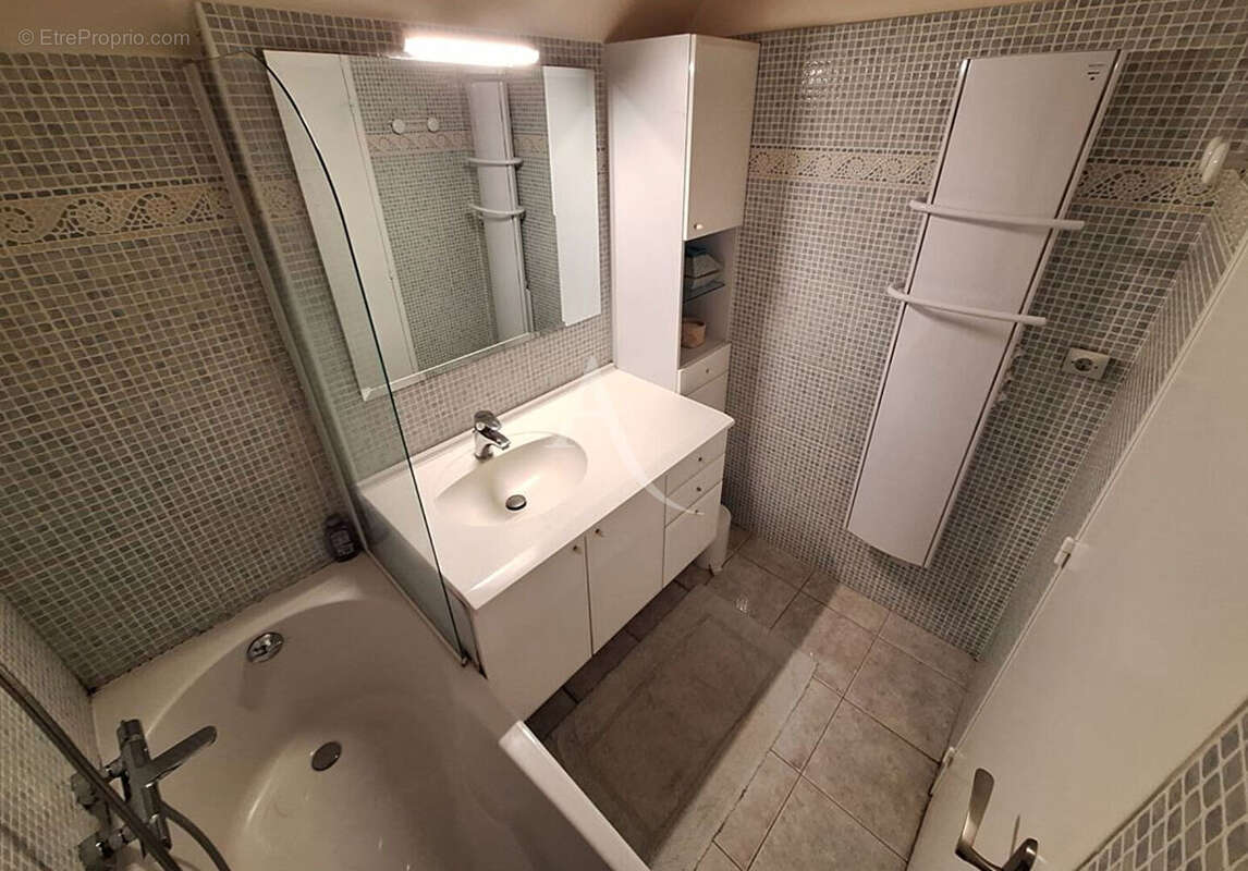 Maison à BURES-SUR-YVETTE