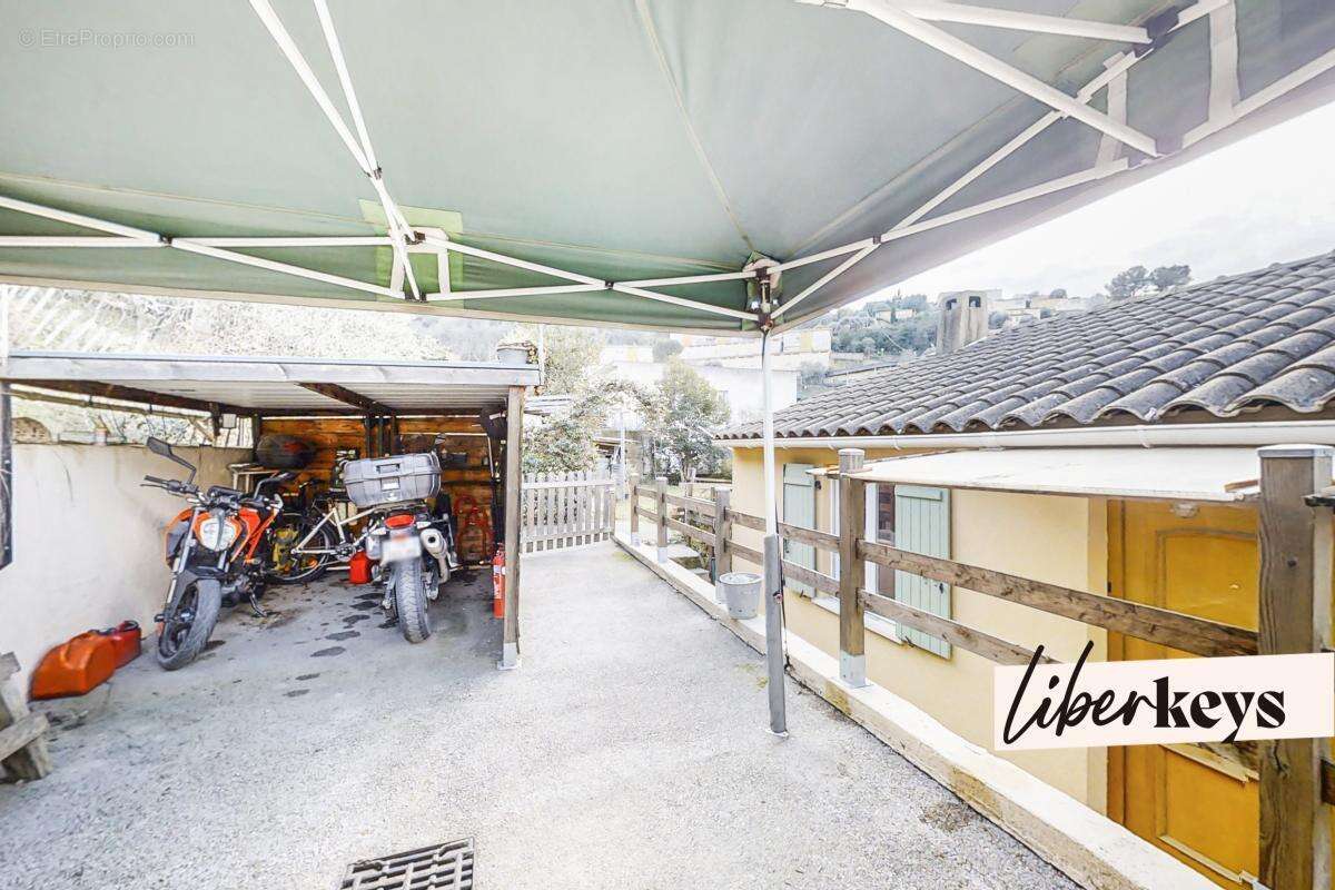 Maison à LA TRINITE