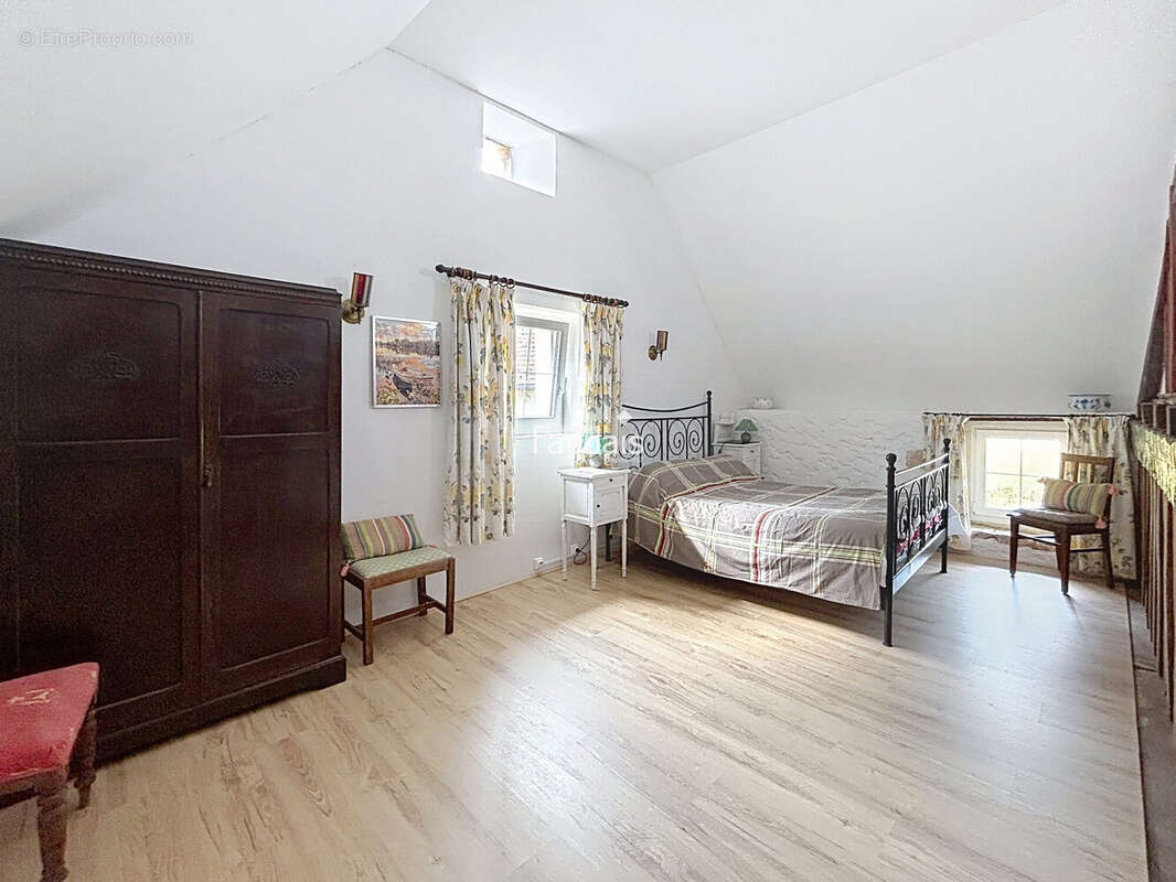 Maison 88 m² à Bolleville  - photo 7