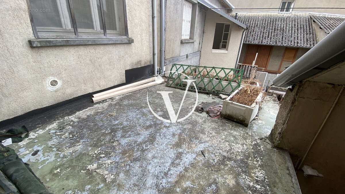 Immeuble, centre ville de Vendôme - photo 10