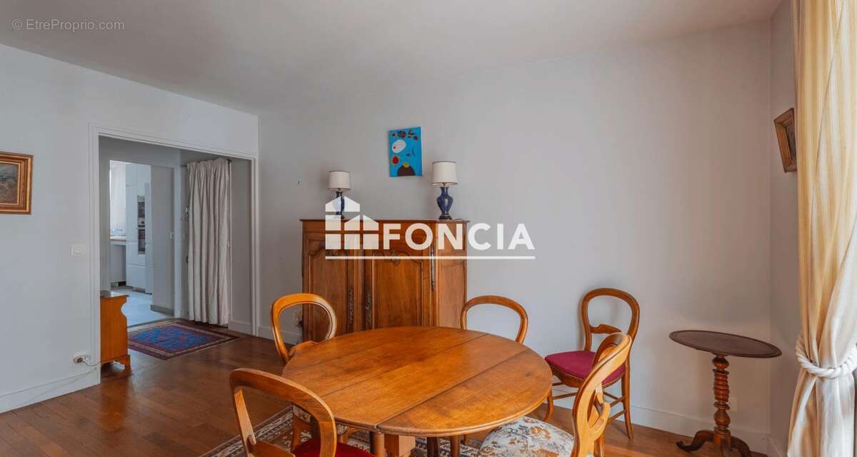 Appartement à PARIS-12E