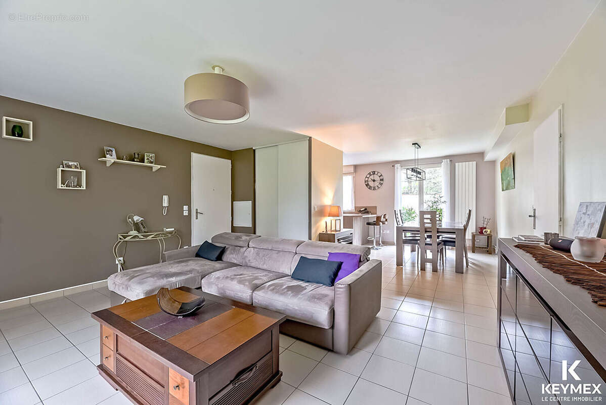 Appartement à MAFFLIERS