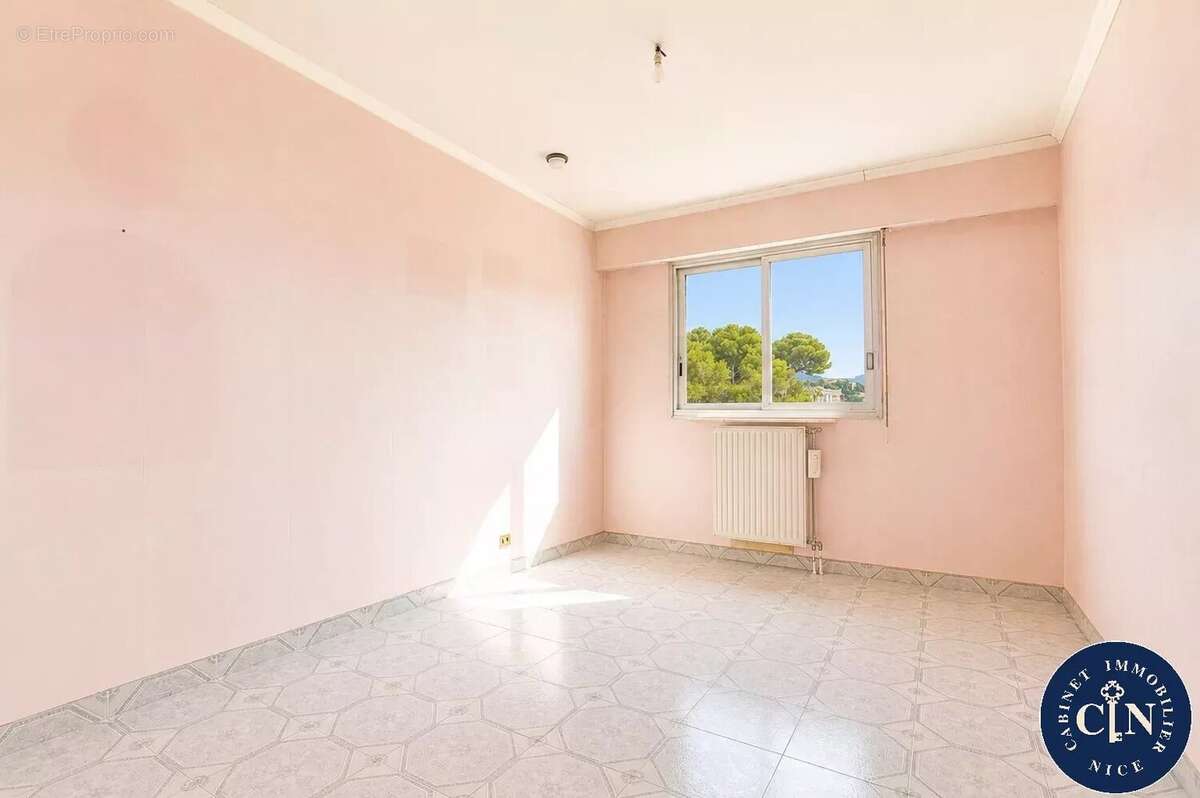 Appartement 70 m² à Nice  - photo 7