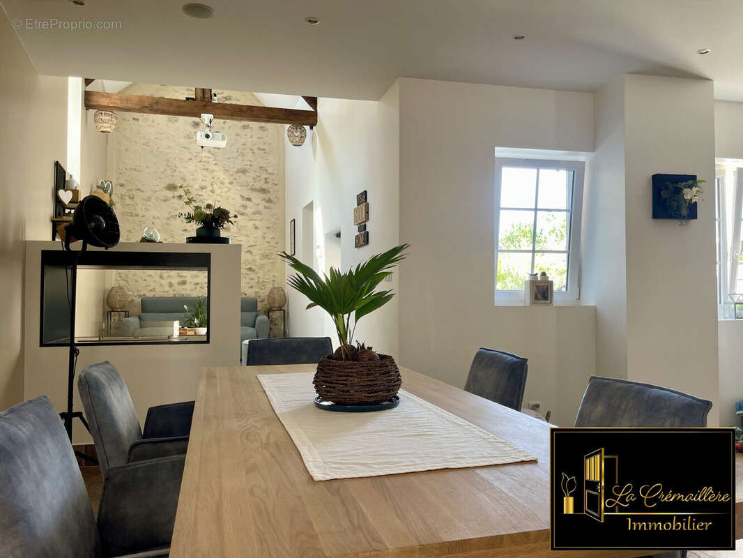 Maison 164 m² à Sermaise  - photo 7