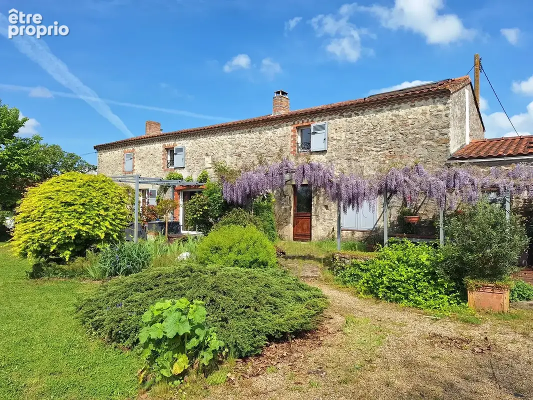 MONTBERT Maison pleine de charme sur très joli jardin - photo 9