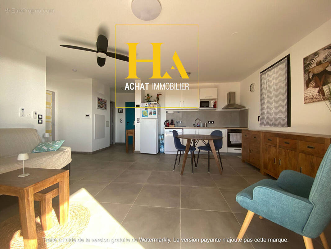 Appartement à LES TROIS-BASSINS