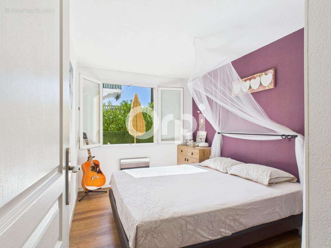 Appartement à MANDELIEU-LA-NAPOULE