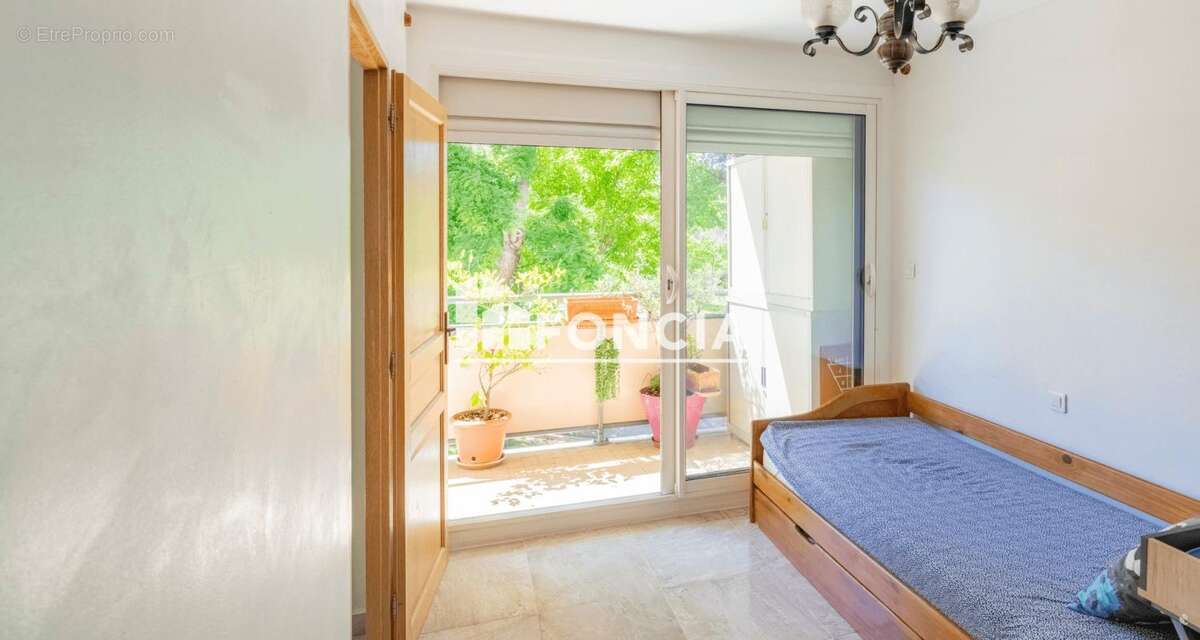 Appartement à MARSEILLE-9E