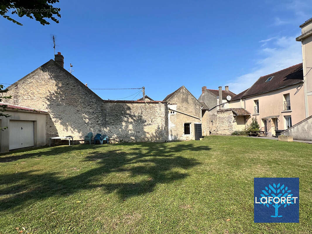 Appartement à CERNY