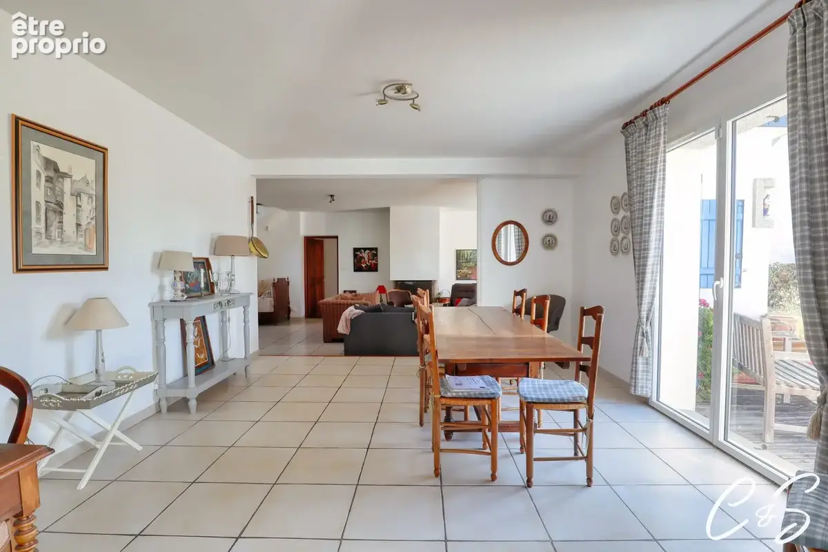 Maison 252 m² à Plobannalec-Lesconil  - photo 2