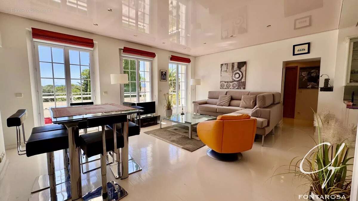 Appartement à SAINT-RAPHAEL