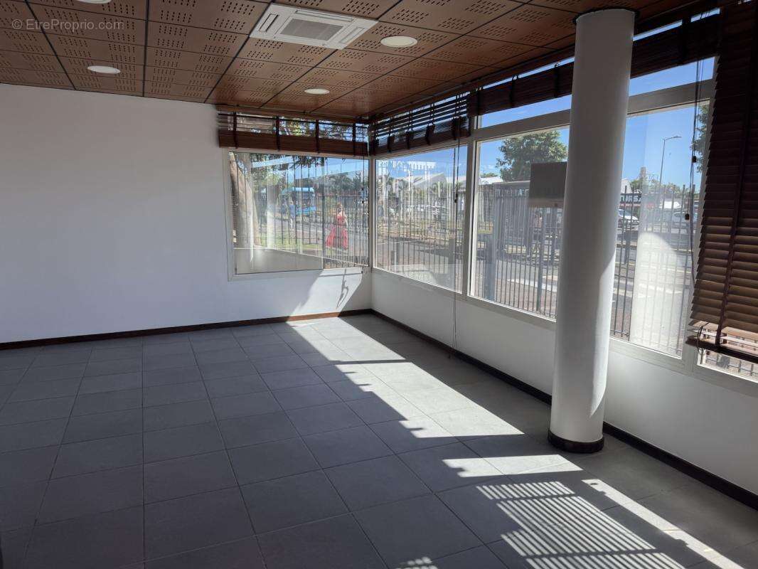 Bureaux de 250 m²  St Denis proche tribunal - photo 4