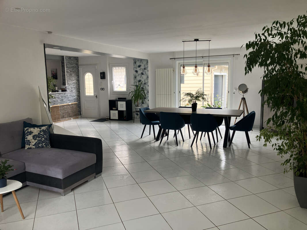 Maison à CHAUFOUR-LES-BONNIERES