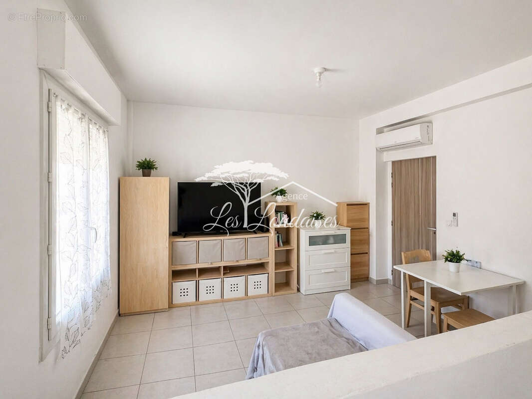 Appartement à LA LONDE-LES-MAURES