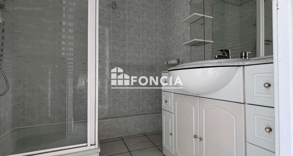 Appartement à SAINT-ETIENNE