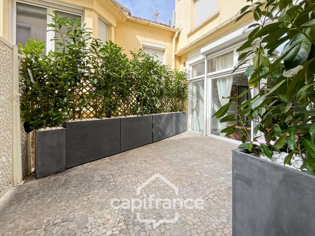 Appartement esprit maison – 164 m² – cour intérieure + box 1 voiture – rue Manessier – Nogent-sur-Marne - photo 13