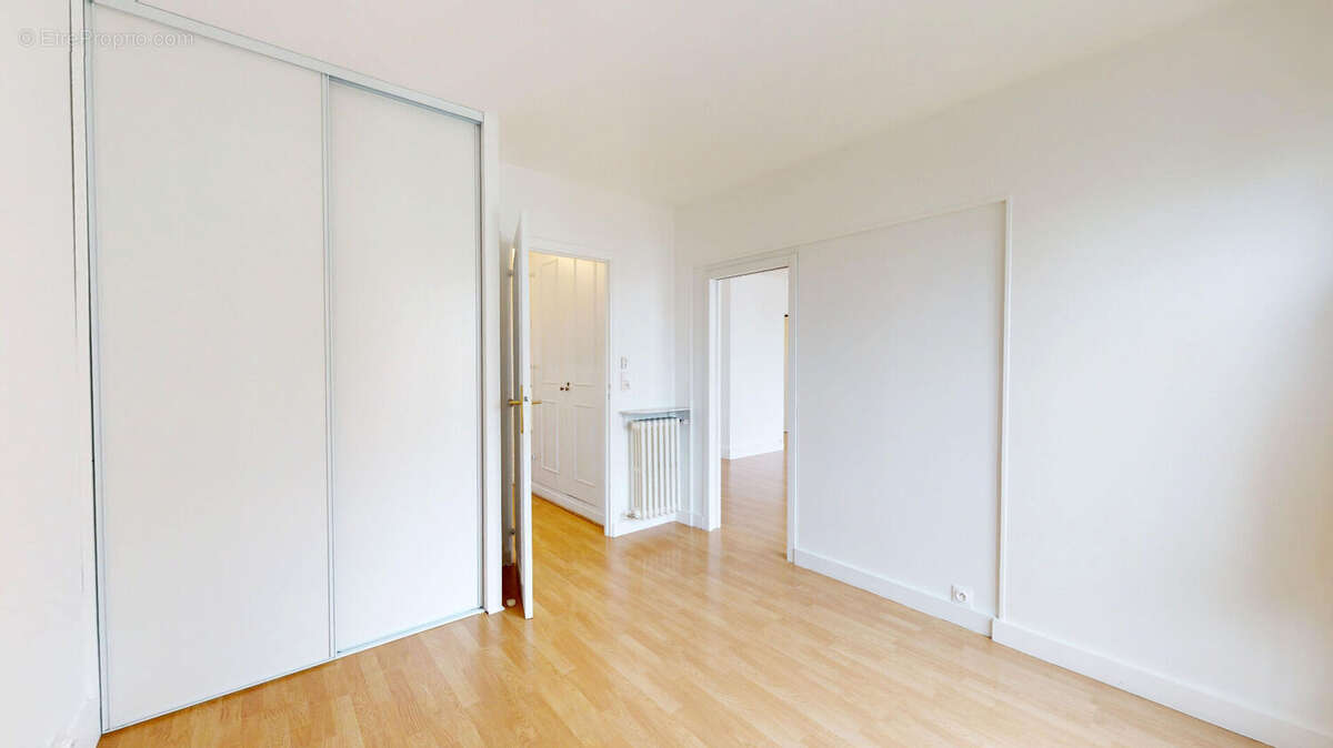 Appartement Bois d'Arcy 4 pièces 75.18 m², 3 chambres, cave et GARAGE - photo 9