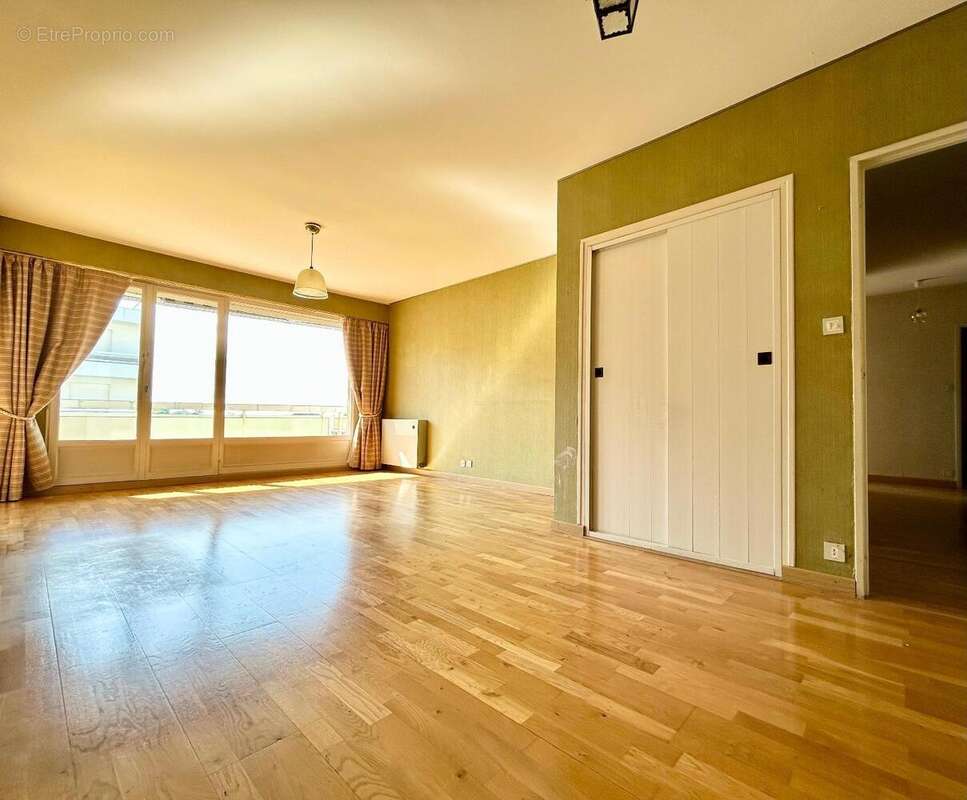   - Appartement à ANGERS